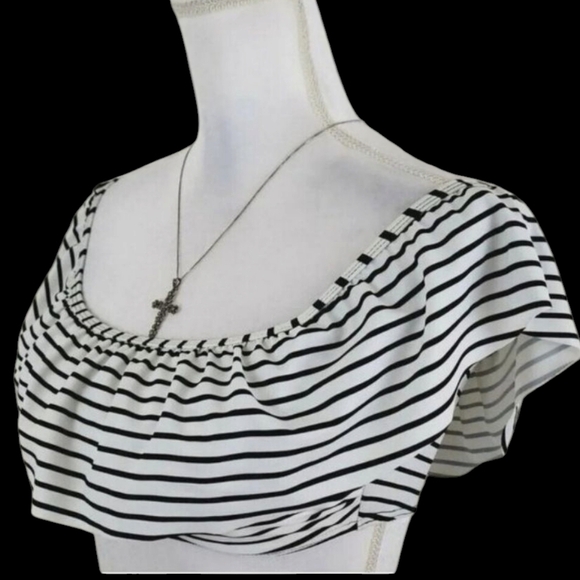 Victoria's Secret ~Size S/P~ White/Black Striped Removable Pads Bikini Swim Top. - Picture 9 of 10